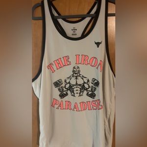 Rock under Armour. XL. $30